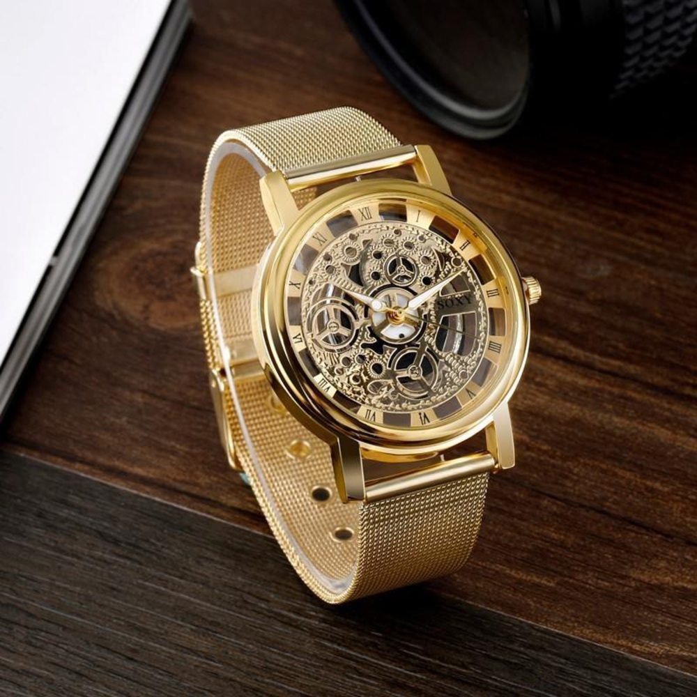 NWOT  MENS SOXY GOLD WATCH